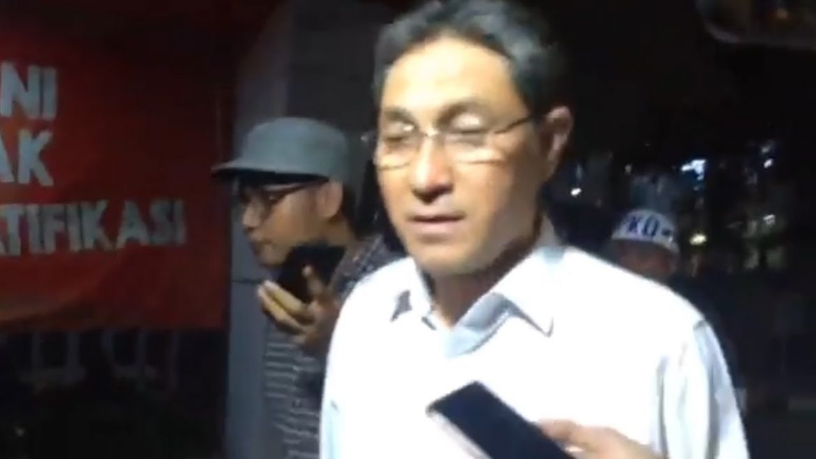 Anggota DPR Fraksi PAN Sukiman usai diperiksa KPK Kadernya Tersangka, PAN Belum Berikan Bantuan Hukum untuk Sukiman