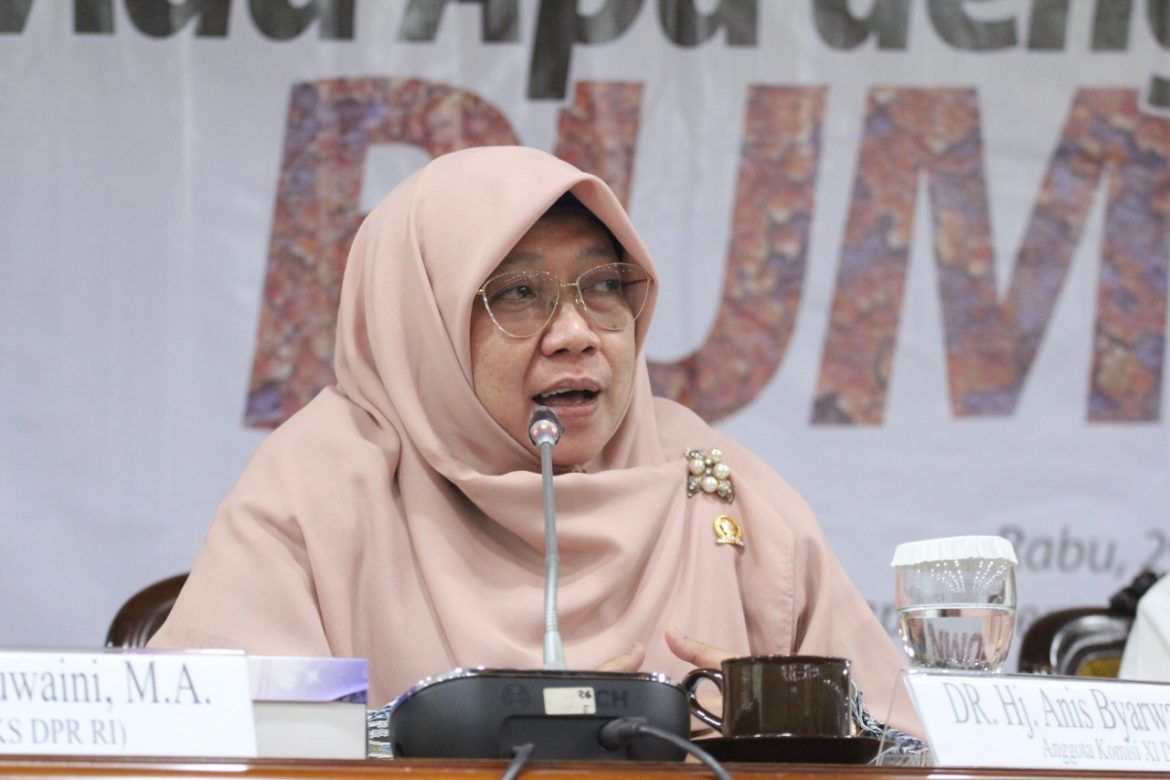 Anggota Komisi XI DPR Fraksi PKS Anis Byarwati Anggota Komisi XI DPR Fraksi PKS Anis Byarwati