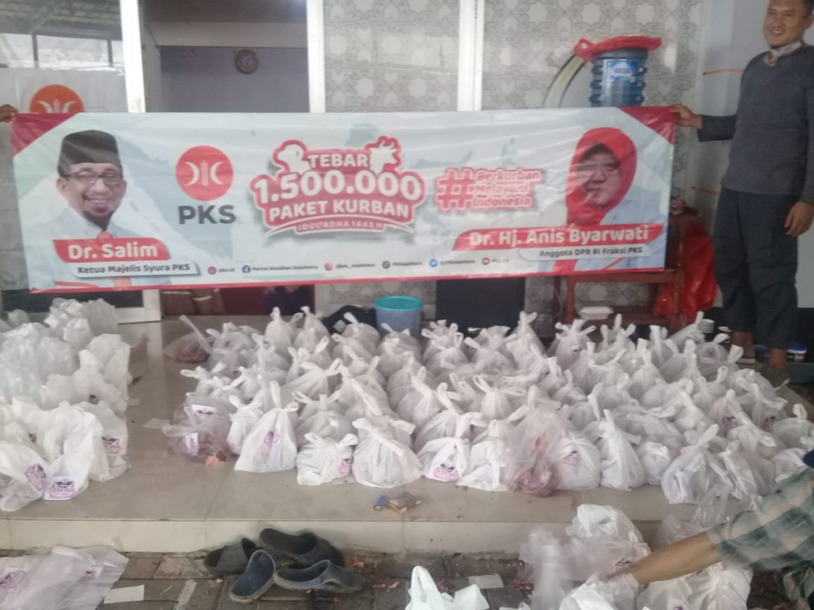 PKS Tebar 1.500.000 Paket Qurban Idul Adha 1433 H