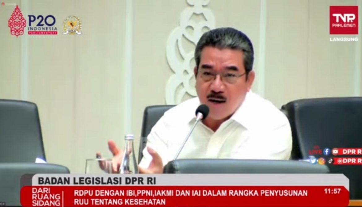 Anggota Baleg DPR Fraksi Gerindra Hendrik Lewerissa