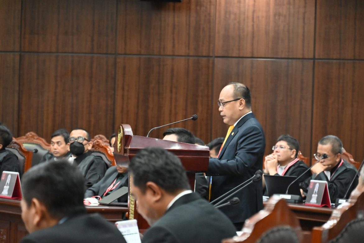 Anggota Komisi III DPR Supriansa saat memberikan keterangan mewakili DPR RI terkait uji materiil UU Pemilu di Ruang Sidang Pleno MK, Jakarta, Kamis (26/1/2023). 