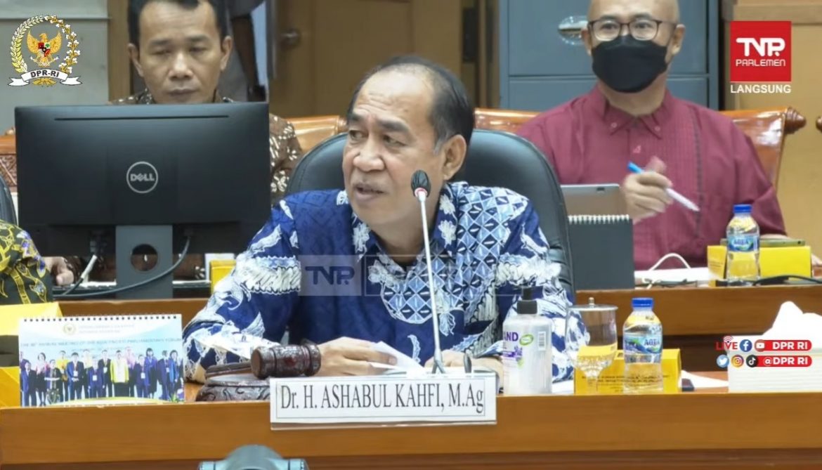 Ketua Komisi VIII DPR Fraksi PAN Ashabul Kahfi
