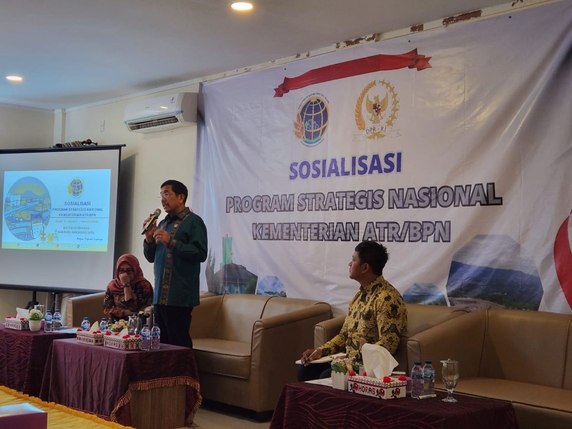 Anggota Komisi II DPR Fraksi Demokrat Ongku Parmonangan Hasibuan