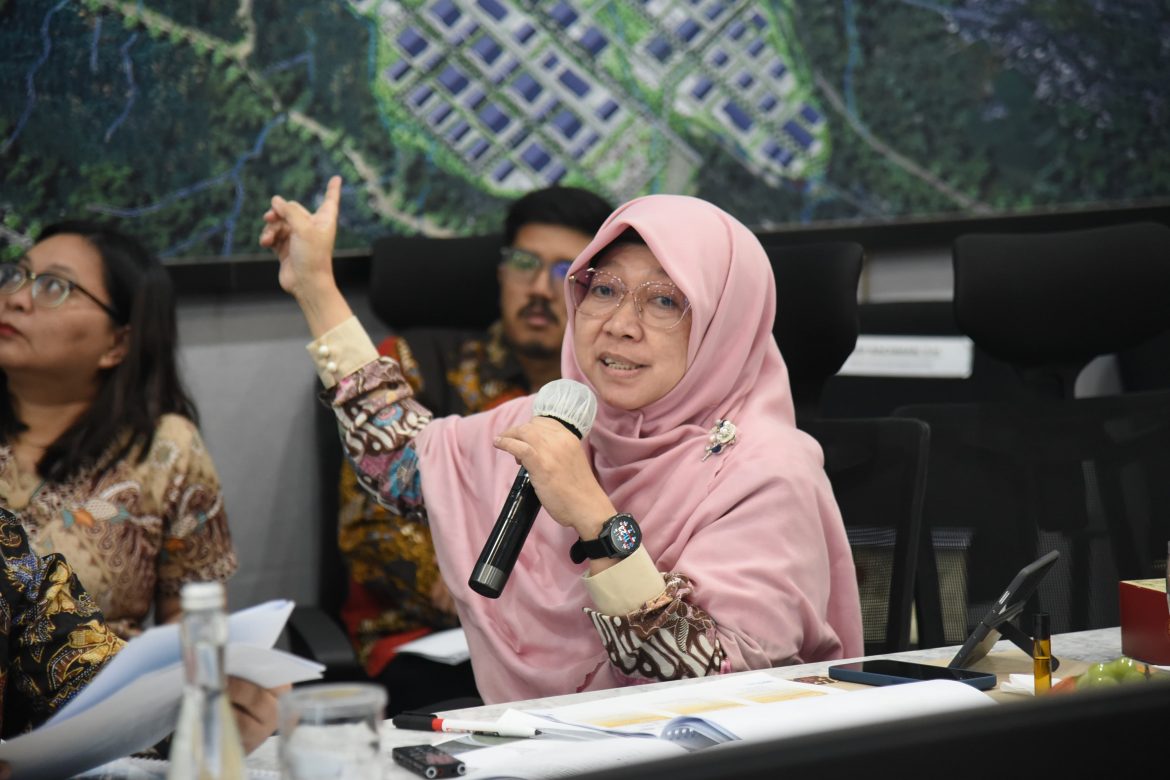 Anggota Komisi XI DPR Fraksi PKS Anis Byarwati Anggota Komisi XI DPR Fraksi PKS Anis Byarwati