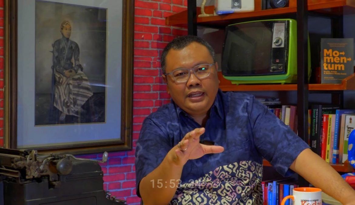 Pakar komunikasi politik Hendri Satrio