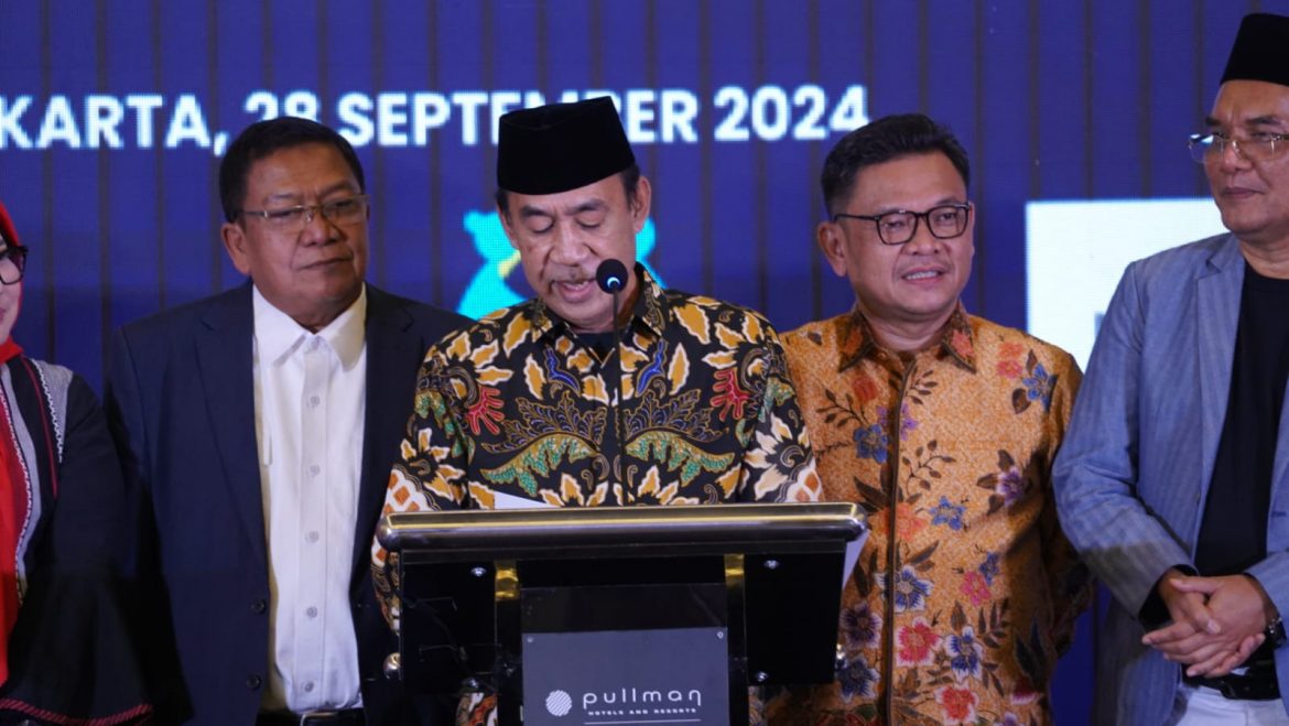 Ketua Komisi VIII DPR Ashabul Kahfi (tengah) saat memberikan sambutan pada Focus Group Discussion Pembahasan Rencana Program dan Anggaran Tahun 2025 di Thamrin, Jakarta, Sabtu (28/9/2024). Ketua Komisi VIII DPR Ashabul Kahfi (tengah) saat memberikan sambutan pada Focus Group Discussion Pembahasan Rencana Program dan Anggaran Tahun 2025 di Thamrin, Jakarta, Sabtu (28/9/2024).