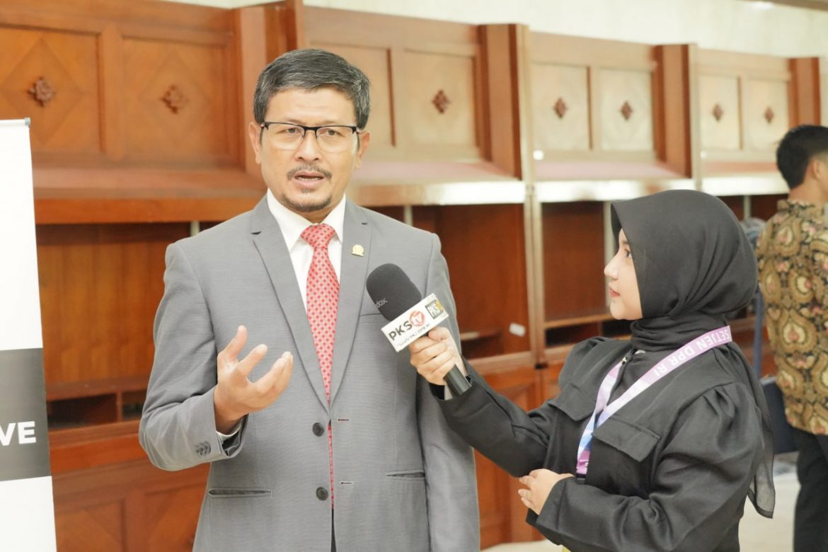 Anggota Komisi XI DPR Fraksi PKS Amin Ak. Anggota Komisi XI DPR Fraksi PKS Amin Ak.