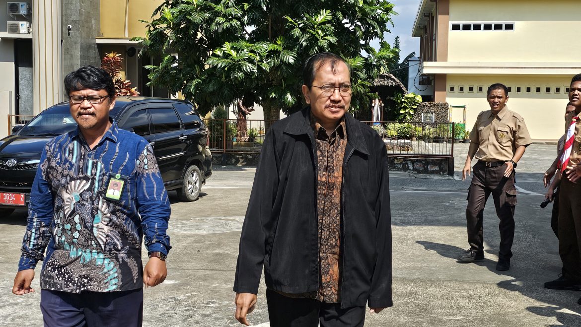 Tokoh Penting dari Kementerian Agama Tinjau Langsung Asesmen Nasional di SMAK SMJB