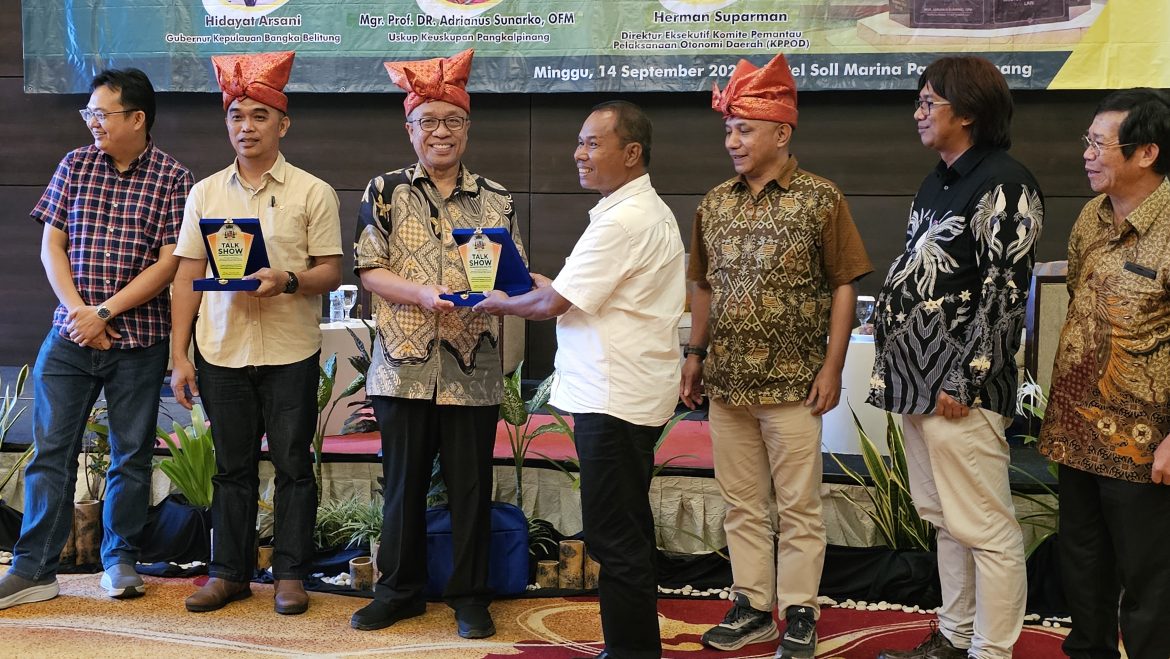 Uskup Pangkalpinang dan Bupati Bangka Barat Hadir dalam Kegiatan Ilmiah Ini
