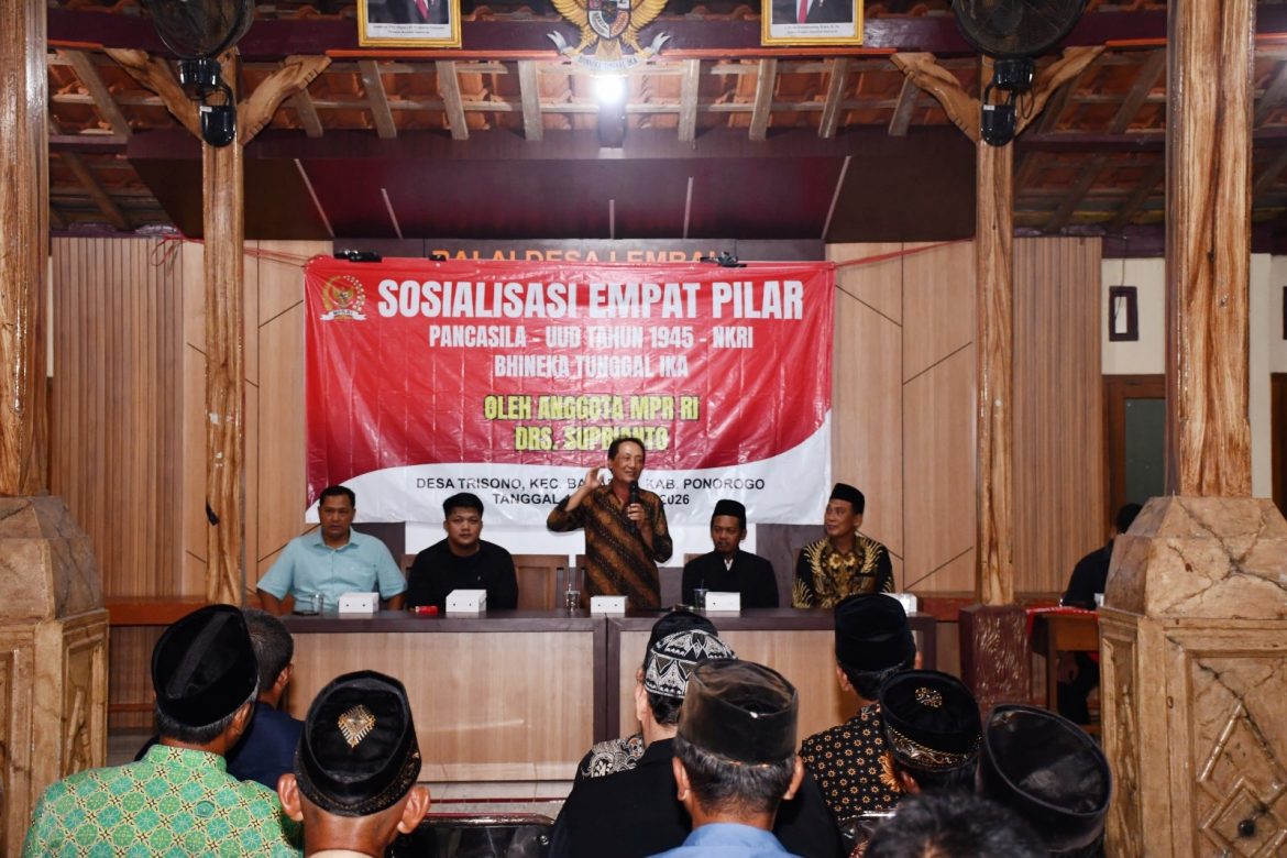 Anggota MPR/DPR RI Fraksi Partai Gerindra, Supriyanto, saat menggelar Sosialisasi Empat Pilar Kebangsaan bersama masyarakat Desa Trisono, Kecamatan Babadan, Kabupaten Ponorogo, Jawa Timur, Selasa (10/2/2026).