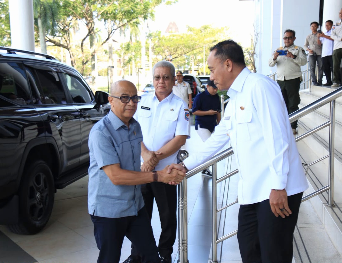 Wakil Ketua Banggar DPR Syarief Abdullah Alkadrie saat kunjungan kerja ke Kantor Perwakilan Bank Indonesia Provinsi Kalimantan Barat.