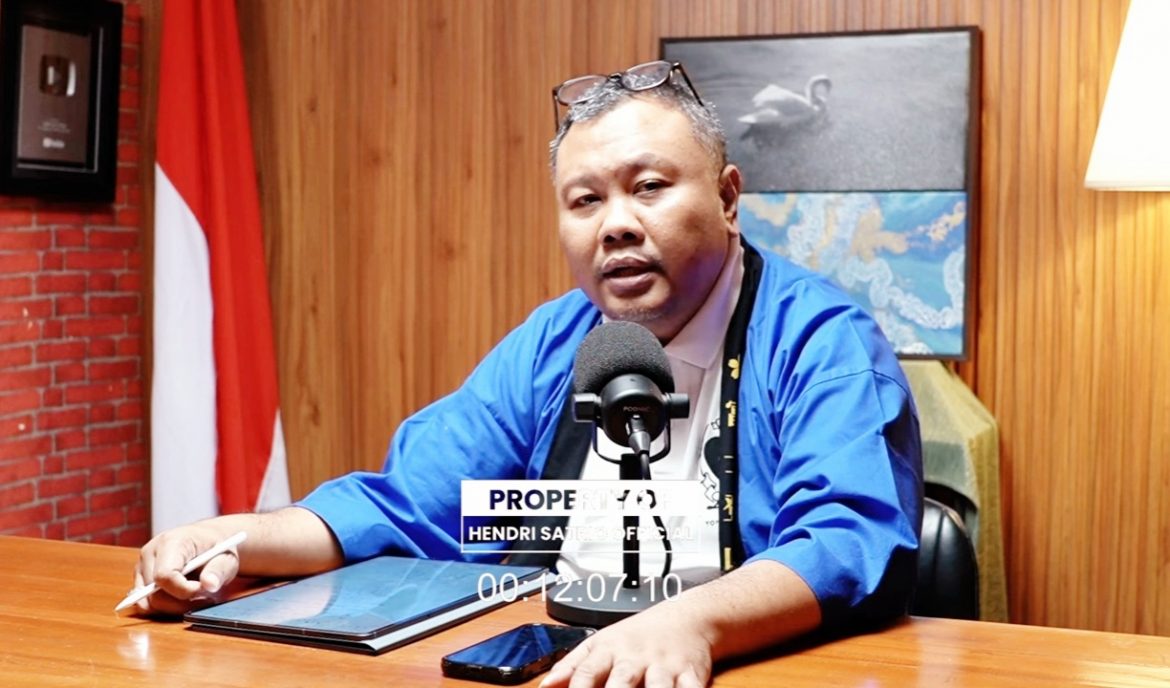 Analis komunikasi politik Hendri Satrio