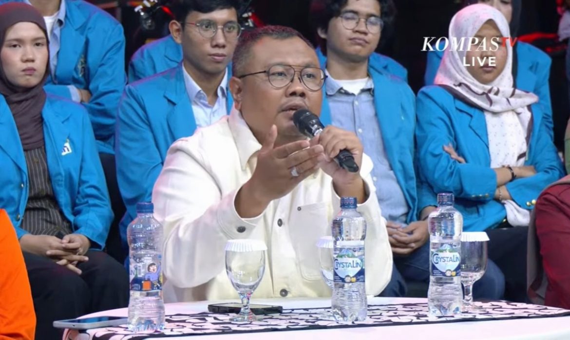Analis komunikasi politik Hendri Satrio (Hensa)